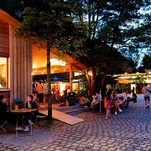 Vandrerhjem The Tent - Youth Only - Buchung Leider Nur Bis 30 Jahre Moeglich!, München